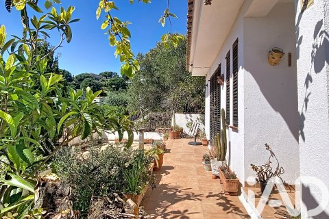 Casa a Sant Cebria De Vallalta, Barcelona, Spagna 3 camere da letto, 108 mq. N° 172828