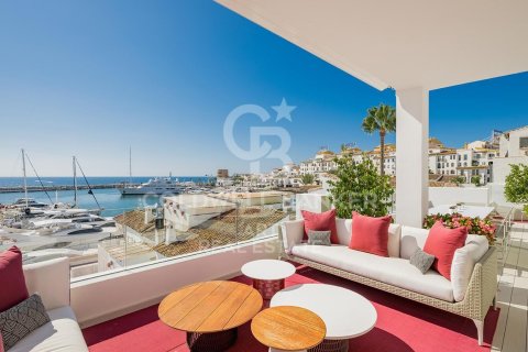 Huoneisto myytävänä Marbella, Malaga, Espanja, 3 makuuhuonetta, 274 m2 No. 158056 - kuva 2