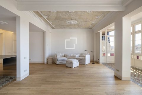 Huoneisto Barcelona, Espanja 3 makuuhuonetta, 183 m2 No. 192699
