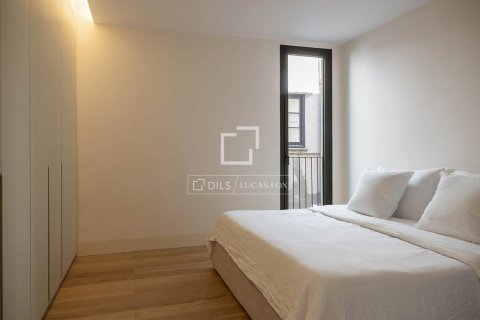 Huoneisto myytävänä Barcelona, Espanja, 3 makuuhuonetta, 183 m2 No. 192699 - kuva 24