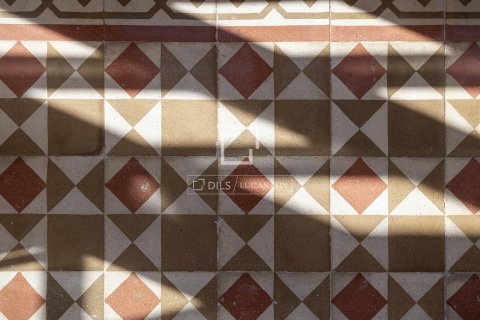 Huoneisto myytävänä Barcelona, Espanja, 3 makuuhuonetta, 183 m2 No. 192699 - kuva 12
