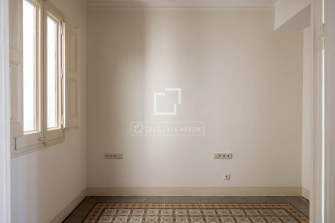 Huoneisto myytävänä Barcelona, Espanja, 3 makuuhuonetta, 183 m2 No. 192699 - kuva 20
