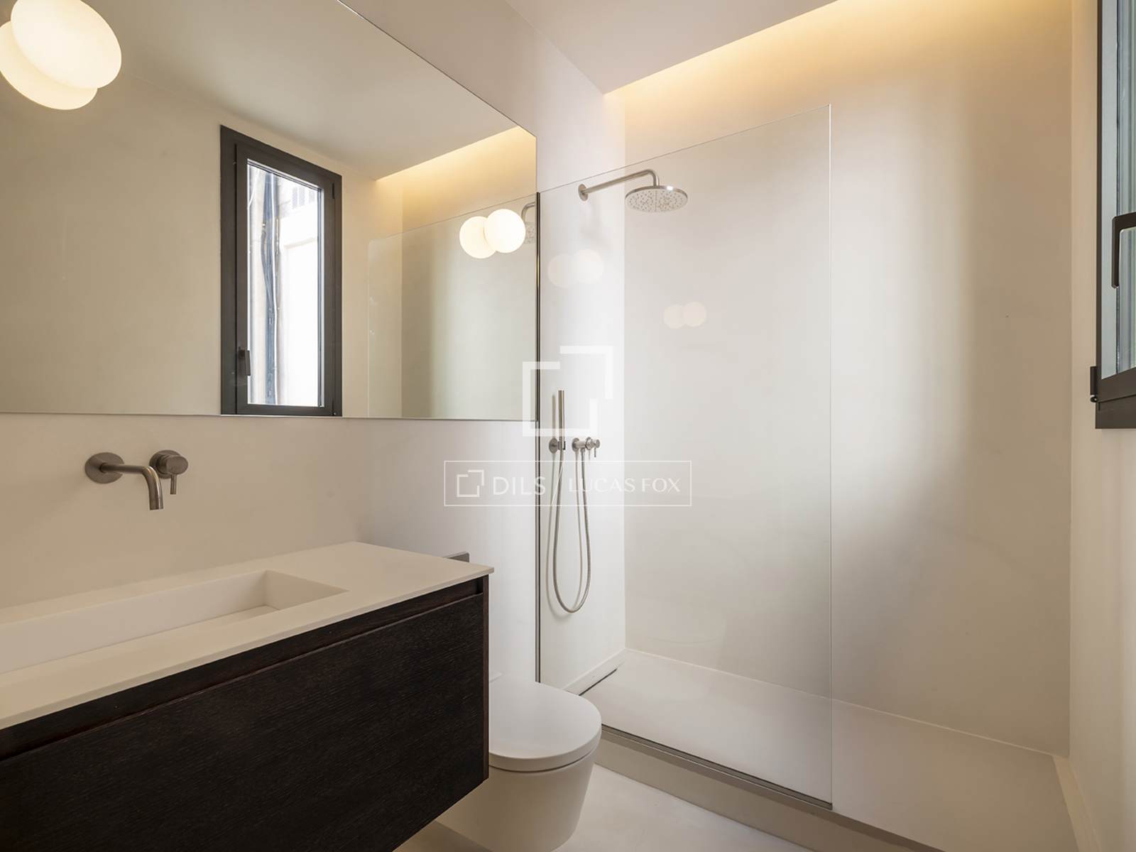 Apartament w Barcelona, Hiszpania 3 sypialnie, 183 mkw. nr 192699