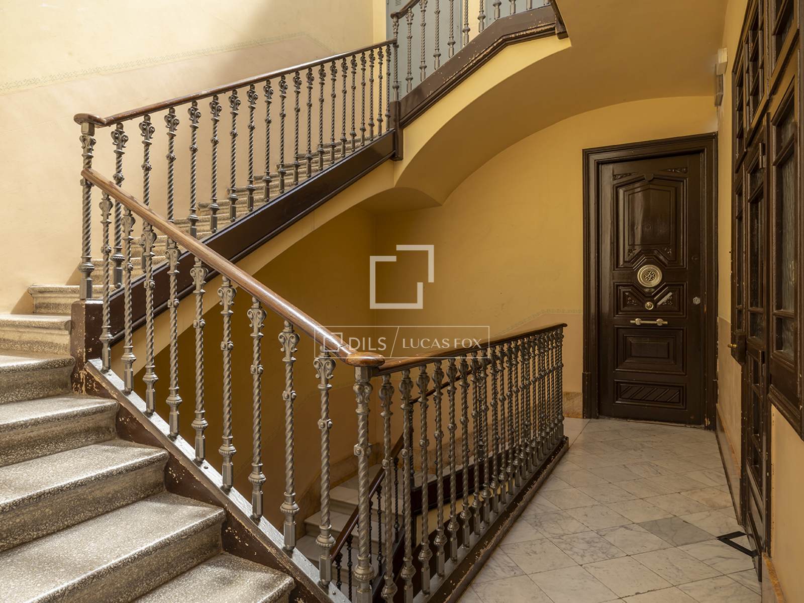 Apartament w Barcelona, Hiszpania 3 sypialnie, 183 mkw. nr 192699