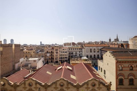 Huoneisto myytävänä Barcelona, Espanja, 3 makuuhuonetta, 183 m2 No. 192699 - kuva 11