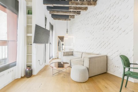 Huoneisto myytävänä Barcelona, Espanja, 2 makuuhuonetta, 74 m2 No. 192697 - kuva 5