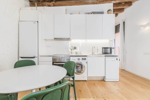 Huoneisto myytävänä Barcelona, Espanja, 2 makuuhuonetta, 74 m2 No. 192697 - kuva 10