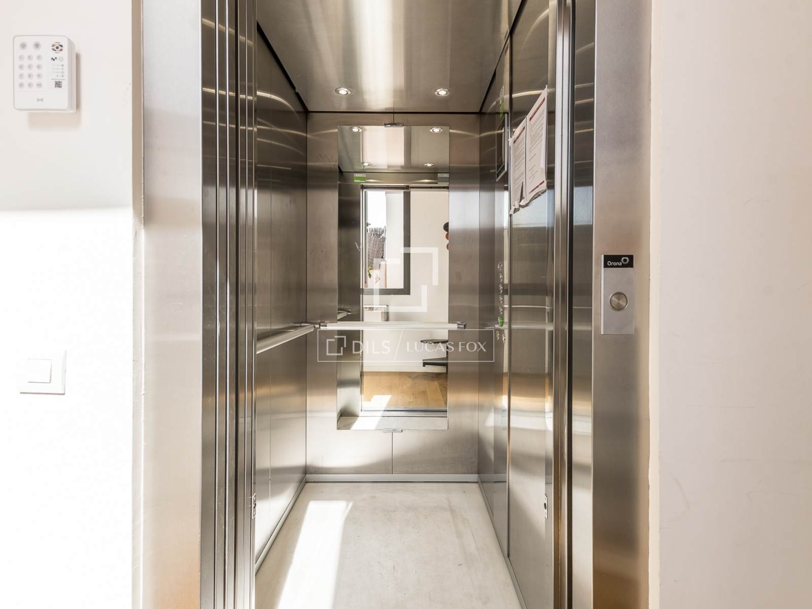 Appartamento a Barcelona, Spagna 2 camere da letto, 74 mq. N° 192697