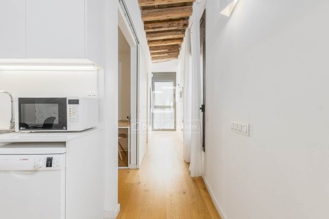 Huoneisto myytävänä Barcelona, Espanja, 2 makuuhuonetta, 74 m2 No. 192697 - kuva 15