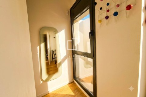 Huoneisto myytävänä Barcelona, Espanja, 2 makuuhuonetta, 74 m2 No. 192697 - kuva 28