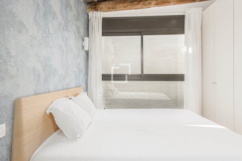 Huoneisto myytävänä Barcelona, Espanja, 2 makuuhuonetta, 74 m2 No. 192697 - kuva 24