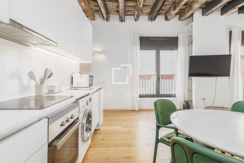 Huoneisto myytävänä Barcelona, Espanja, 2 makuuhuonetta, 74 m2 No. 192697 - kuva 9