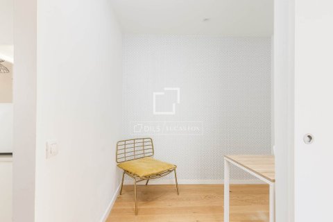 Huoneisto myytävänä Barcelona, Espanja, 2 makuuhuonetta, 74 m2 No. 192697 - kuva 18