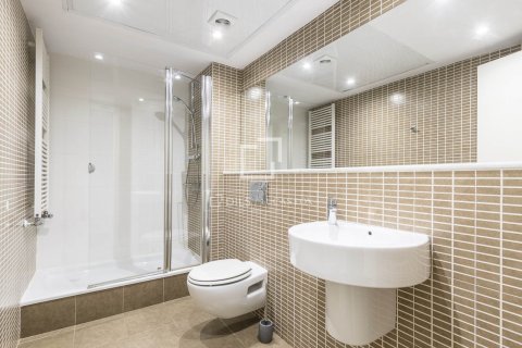 Huoneisto myytävänä Barcelona, Espanja, 3 makuuhuonetta, 195 m2 No. 192698 - kuva 21