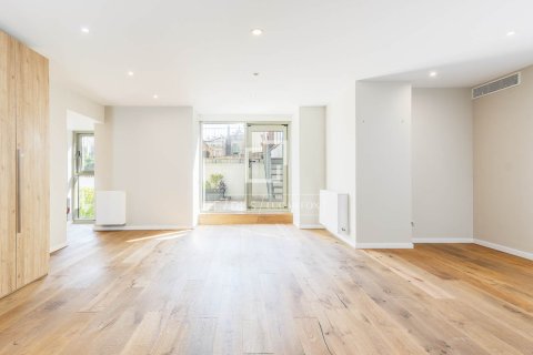 Huoneisto myytävänä Barcelona, Espanja, 3 makuuhuonetta, 195 m2 No. 192698 - kuva 29
