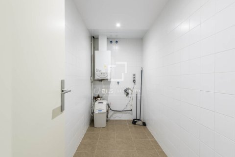Huoneisto myytävänä Barcelona, Espanja, 3 makuuhuonetta, 195 m2 No. 192698 - kuva 24
