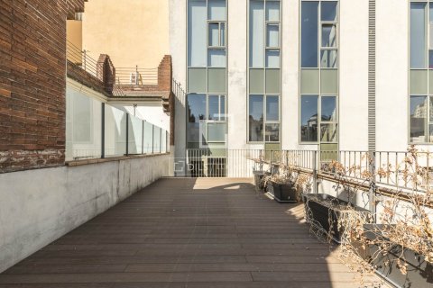 Huoneisto myytävänä Barcelona, Espanja, 3 makuuhuonetta, 195 m2 No. 192698 - kuva 14