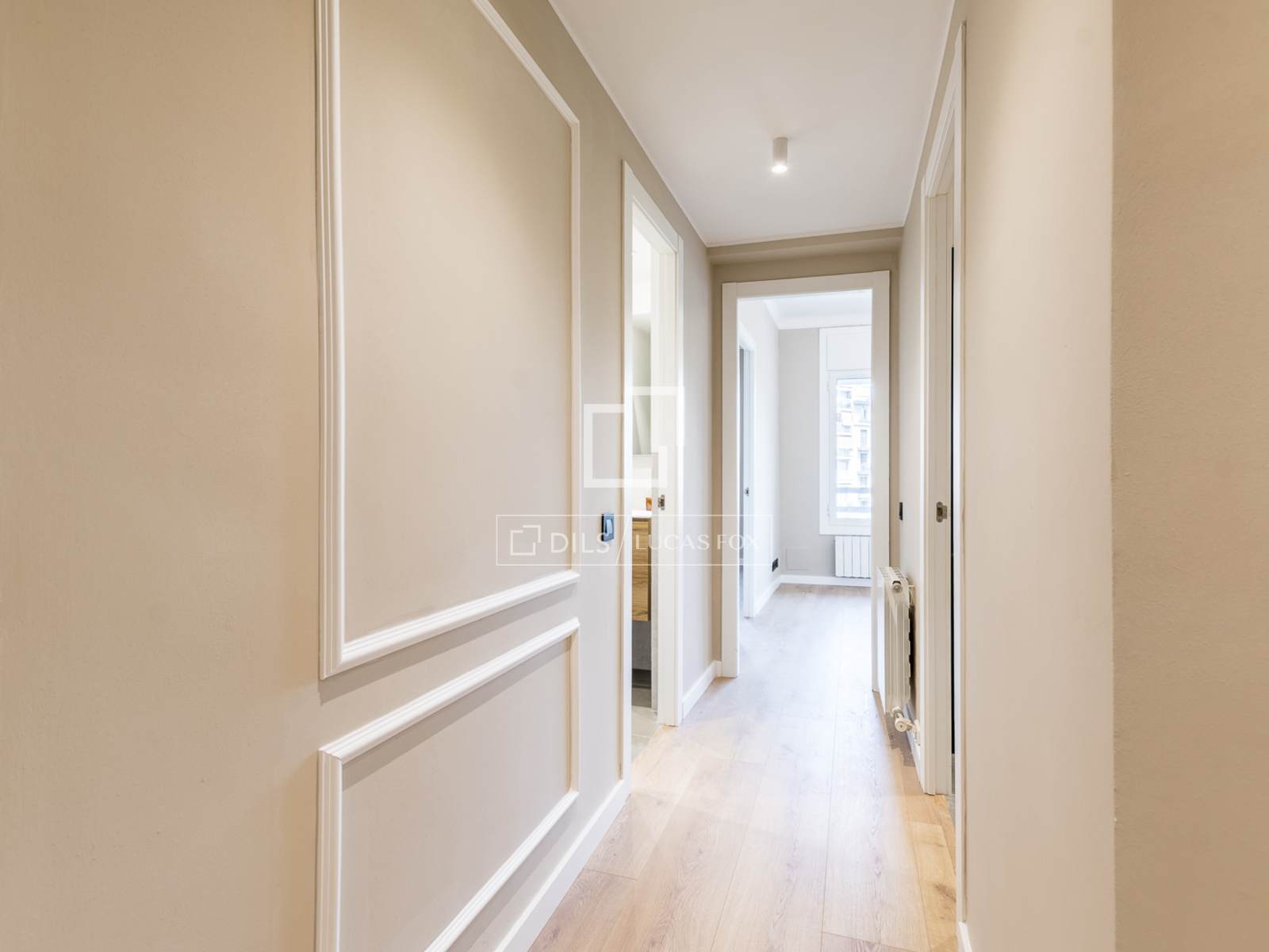 Appartamento a Barcelona, Spagna 4 camere da letto, 100 mq. N° 192695