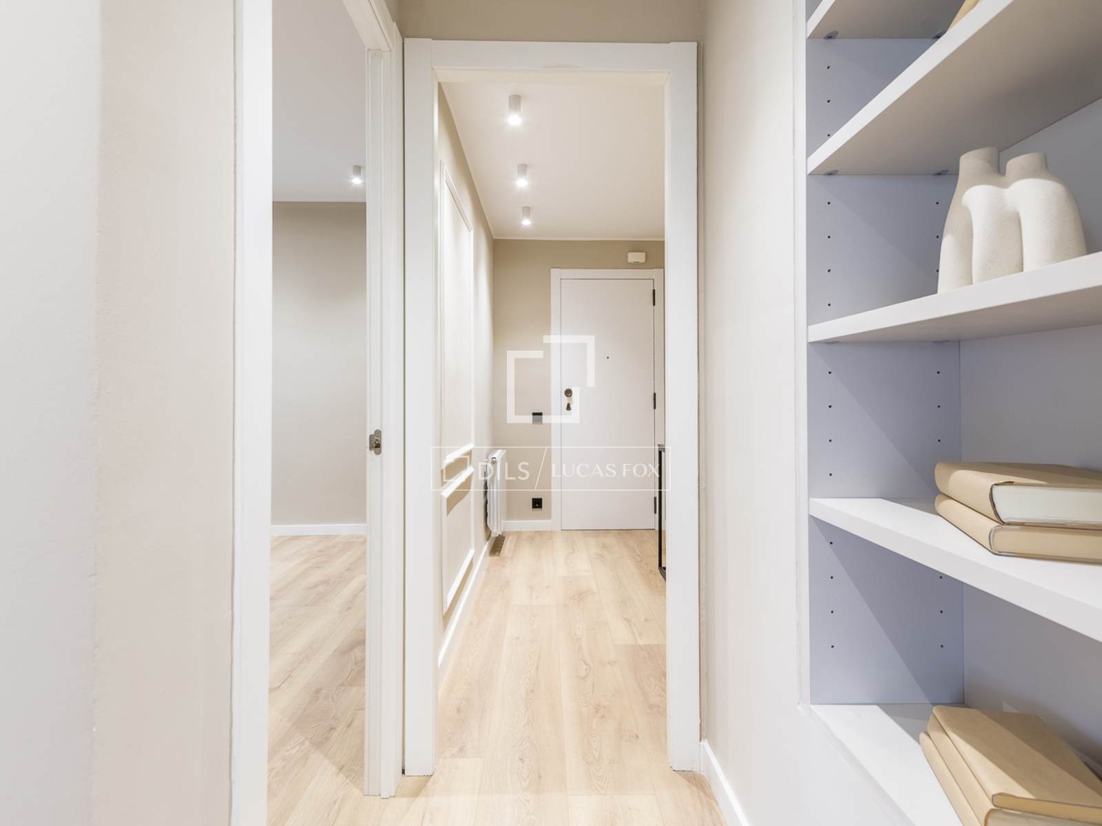 Appartamento a Barcelona, Spagna 4 camere da letto, 100 mq. N° 192695