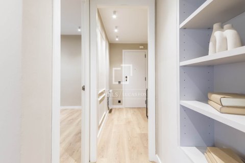 Huoneisto myytävänä Barcelona, Espanja, 4 makuuhuonetta, 100 m2 No. 192695 - kuva 7