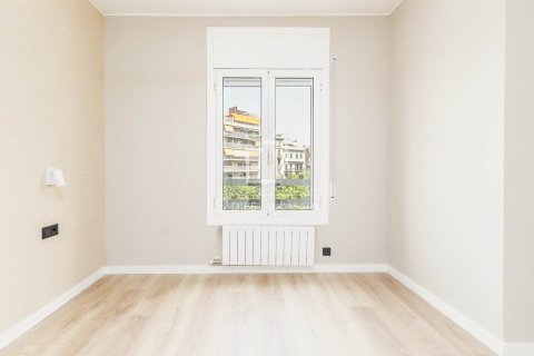 Huoneisto myytävänä Barcelona, Espanja, 4 makuuhuonetta, 100 m2 No. 192695 - kuva 10