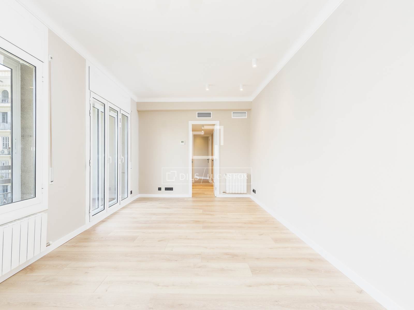 Appartamento a Barcelona, Spagna 4 camere da letto, 100 mq. N° 192695