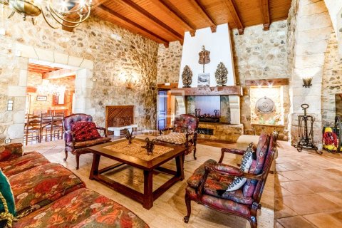 Finca myytävänä Sitges, Barcelona, Espanja, 7 makuuhuonetta, 693 m2 No. 192696 - kuva 14