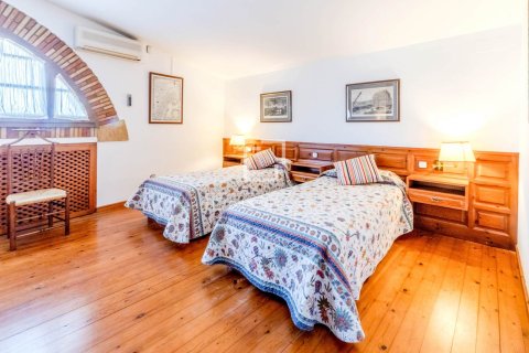 Finca myytävänä Sitges, Barcelona, Espanja, 7 makuuhuonetta, 693 m2 No. 192696 - kuva 25