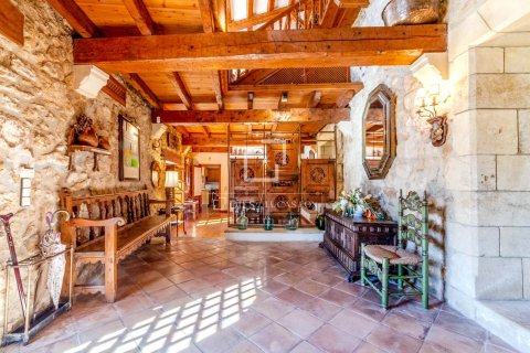Finca myytävänä Sitges, Barcelona, Espanja, 7 makuuhuonetta, 693 m2 No. 192696 - kuva 9