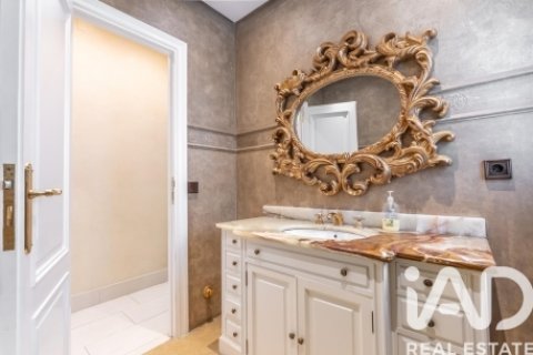 Talo myytävänä Madrid, Espanja, 5 makuuhuonetta, 455 m2 No. 188442 - kuva 25