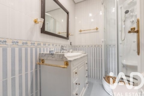 Talo myytävänä Madrid, Espanja, 5 makuuhuonetta, 455 m2 No. 188442 - kuva 17