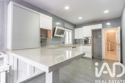 Talo myytävänä Madrid, Espanja, 5 makuuhuonetta, 455 m2 No. 188442 - kuva 24