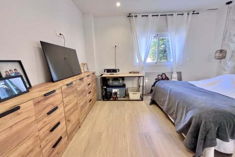 Apartment for sale in Torrevieja, Alicante, Spain 3 bedrooms, 104 sq.m. No. 140135 - photo 12