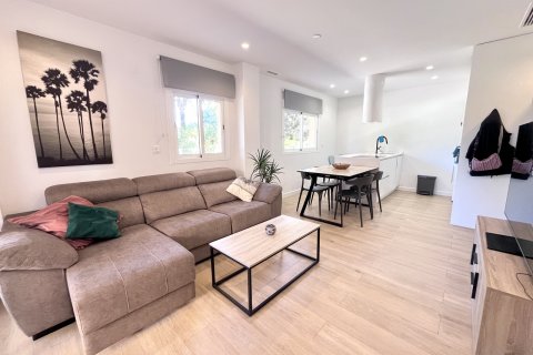 Apartment for sale in Torrevieja, Alicante, Spain 3 bedrooms, 104 sq.m. No. 140135 - photo 3