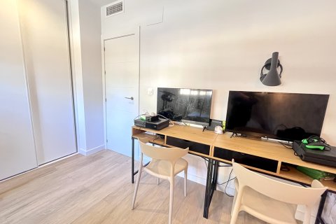 Apartment for sale in Torrevieja, Alicante, Spain 3 bedrooms, 104 sq.m. No. 140135 - photo 20