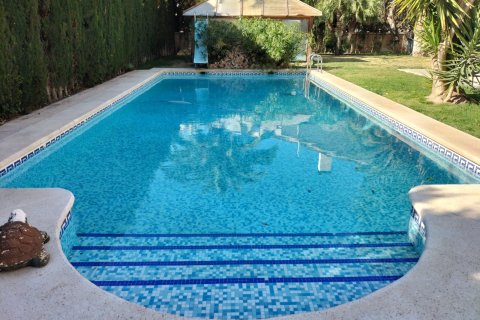 Villa zum Verkauf in Elda, Alicante, Spanien 4 Schlafzimmer, 414 m2 Nr. 140137 - Foto 1