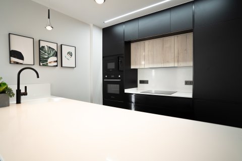 Townhouse for sale in Torrevieja, Alicante, Spain 3 bedrooms,  No. 156494 - photo 5