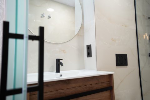 Townhouse for sale in Torrevieja, Alicante, Spain 3 bedrooms,  No. 156494 - photo 21