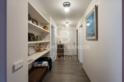 Apartamento en venta en Barcelona, España 3 dormitorios, 119 m2 No. 157807 - foto 9
