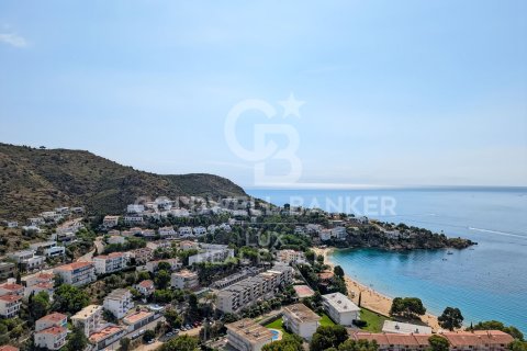 Villa for sale in Roses, Girona, Spain 4 bedrooms, 124 sq.m. No. 157808 - photo 23