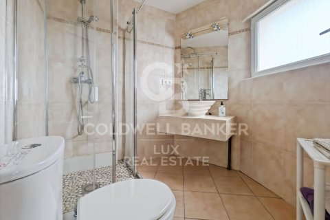 Villa for sale in Roses, Girona, Spain 4 bedrooms, 124 sq.m. No. 157808 - photo 15