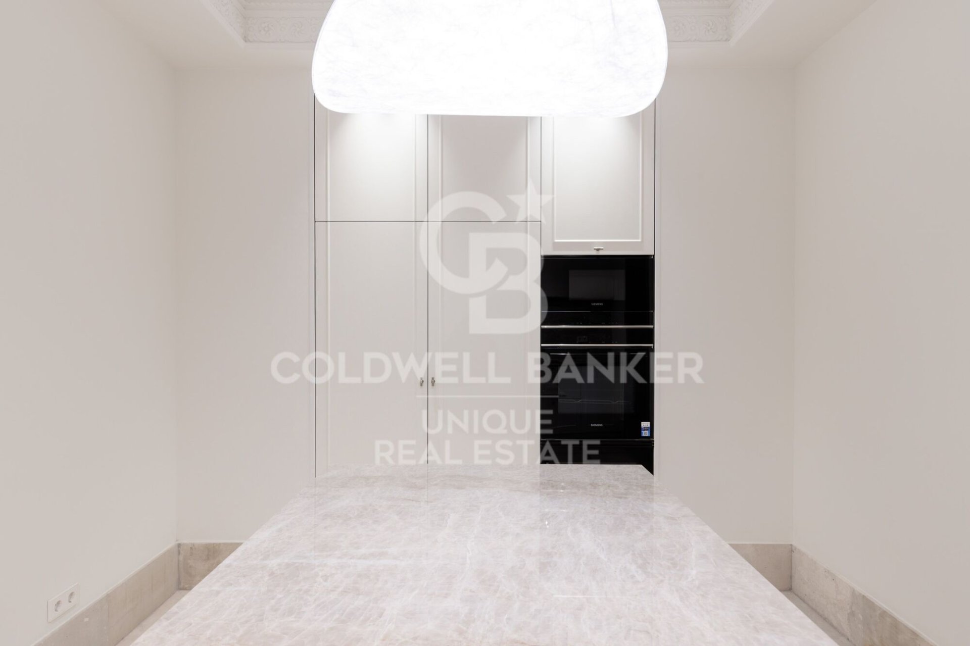 Apartment in Madrid, Spain 3 bedrooms, 174 sq.m. No. 157806