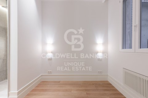 Apartamento en venta en Madrid, España 3 dormitorios, 156 m2 No. 157806 - foto 17