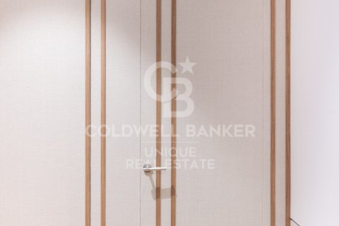 Apartamento en venta en Madrid, España 3 dormitorios, 156 m2 No. 157806 - foto 6