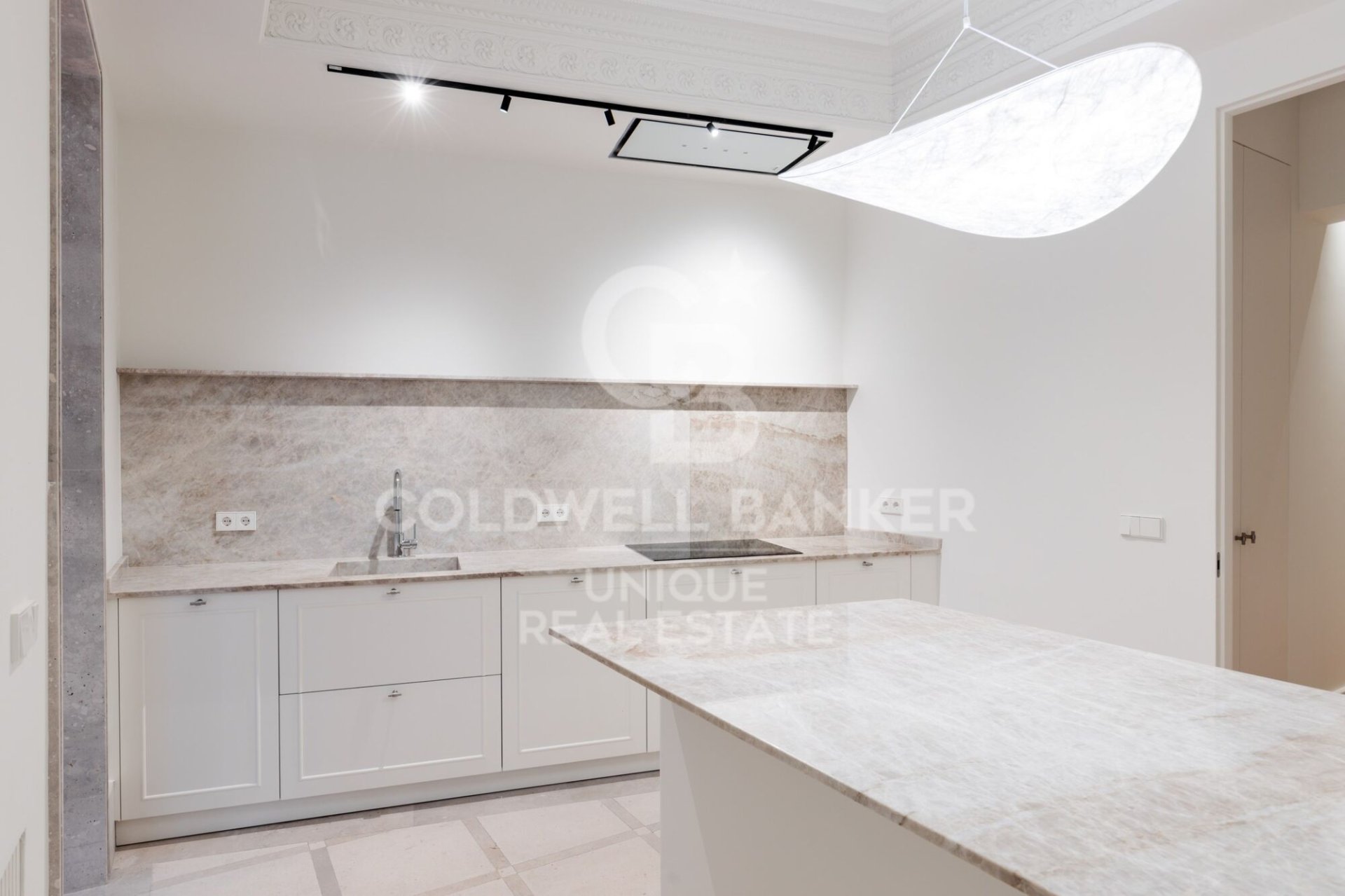 Apartment in Madrid, Spain 3 bedrooms, 174 sq.m. No. 157806