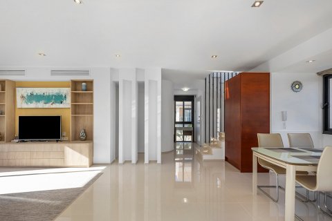 Villa for sale Orihuela, Alicante, Spain 5 bedrooms, 296 sq.m. No. 110343 - photo 13