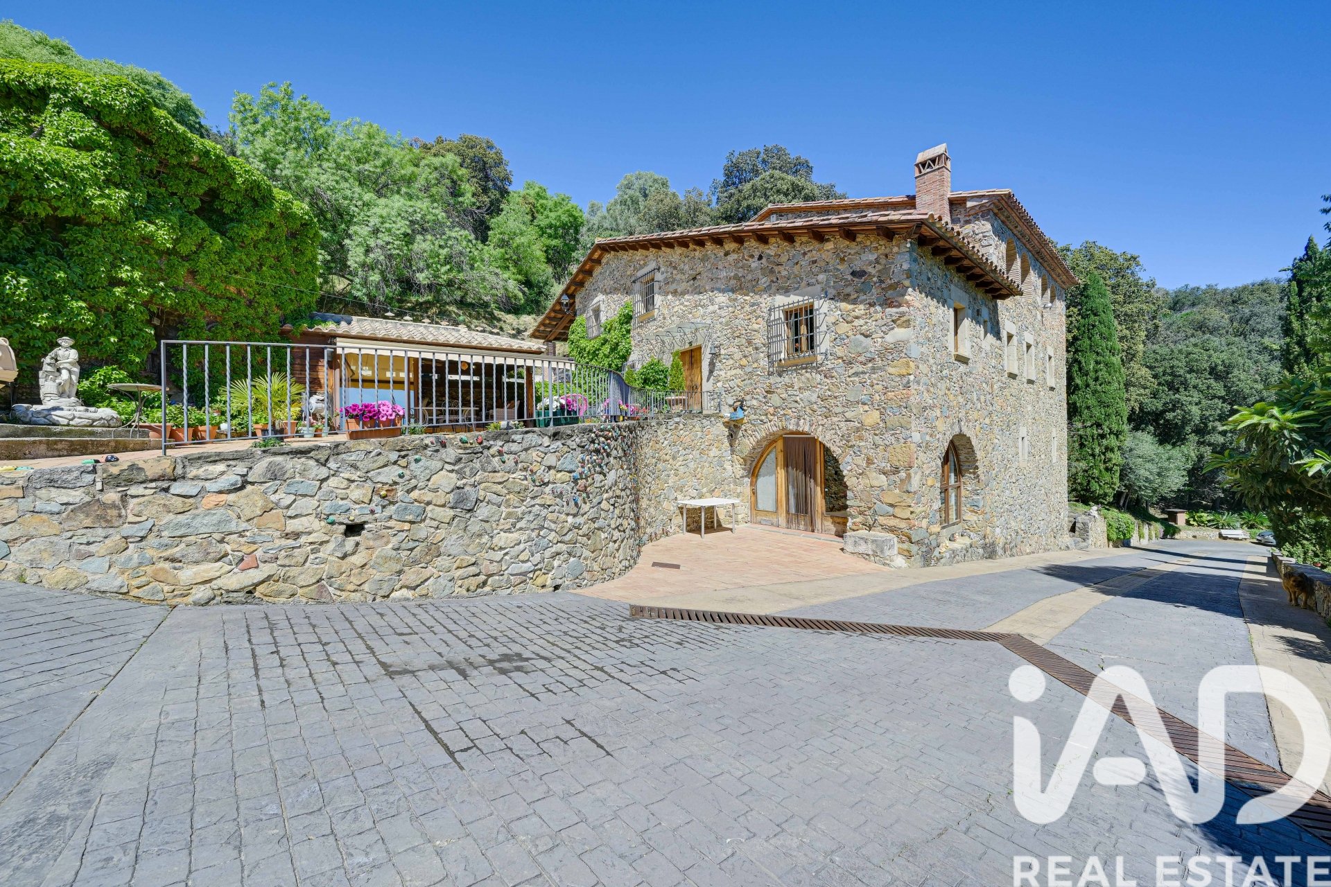 House à Amer, Girona, Espagne 6 chambres, 720 m2 No. 172538