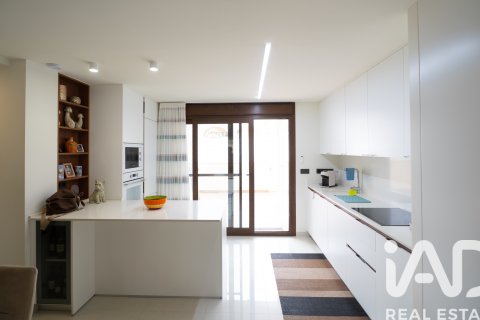 Apartament w Torrevieja, Alicante, Hiszpania 2 sypialnie, 63 mkw. nr 172537 – zdjęcie 5