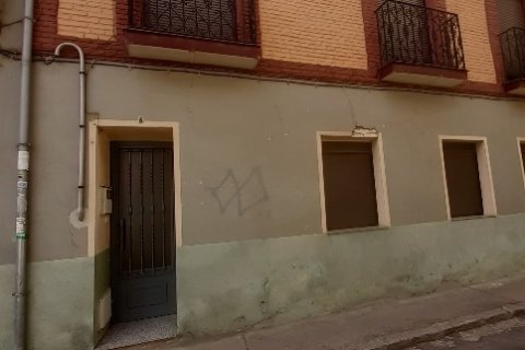 Talo La Baneza, Leon, Espanja 4 makuuhuonetta, 226 m2 No. 185934