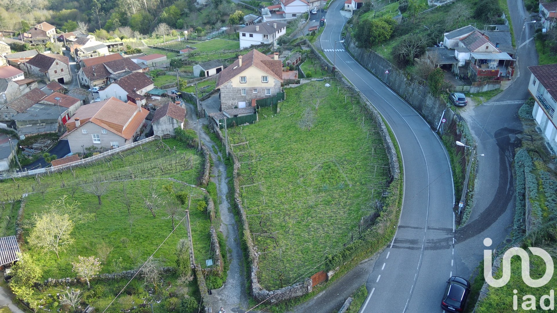 Land plot à Ponte Caldelas, Pontevedra, Espagne 1296 m2 No. 185940